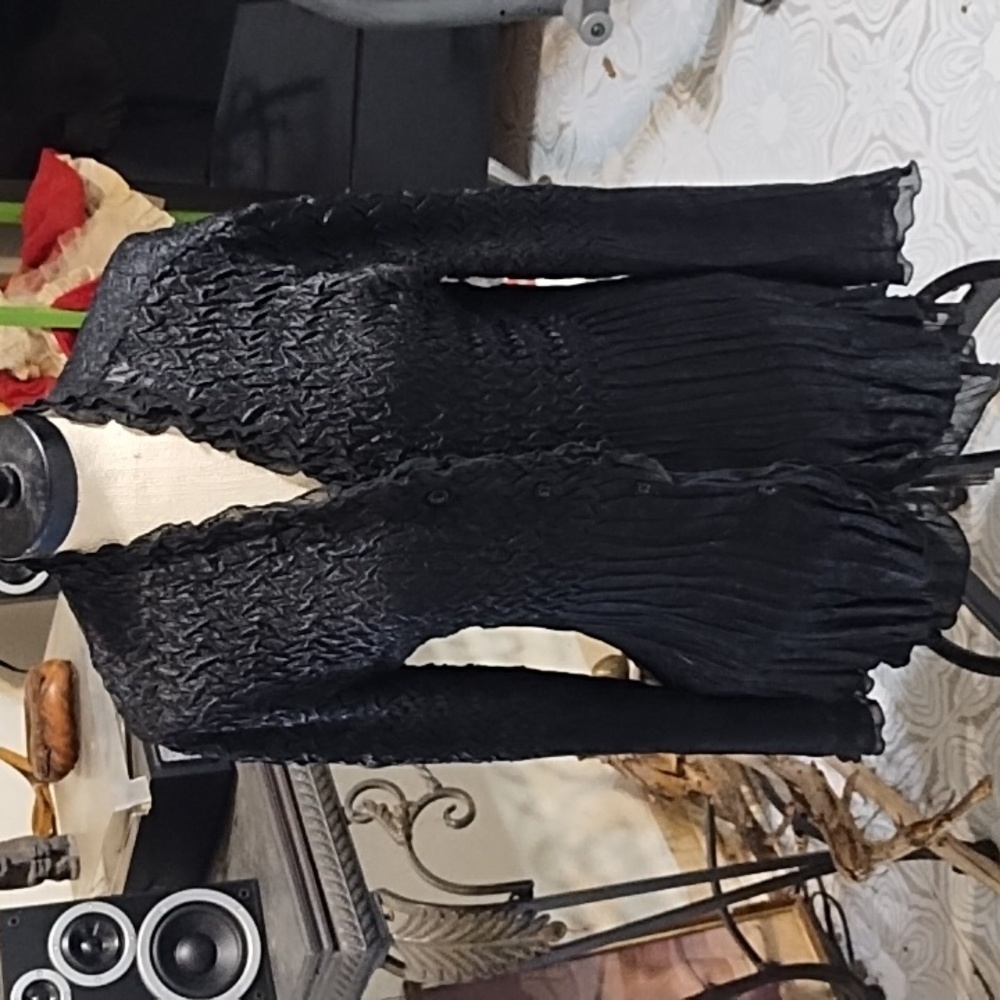 Women Frilly Black Blouse Sz Med Button up shirt So Cute long sleeve ADORE B80